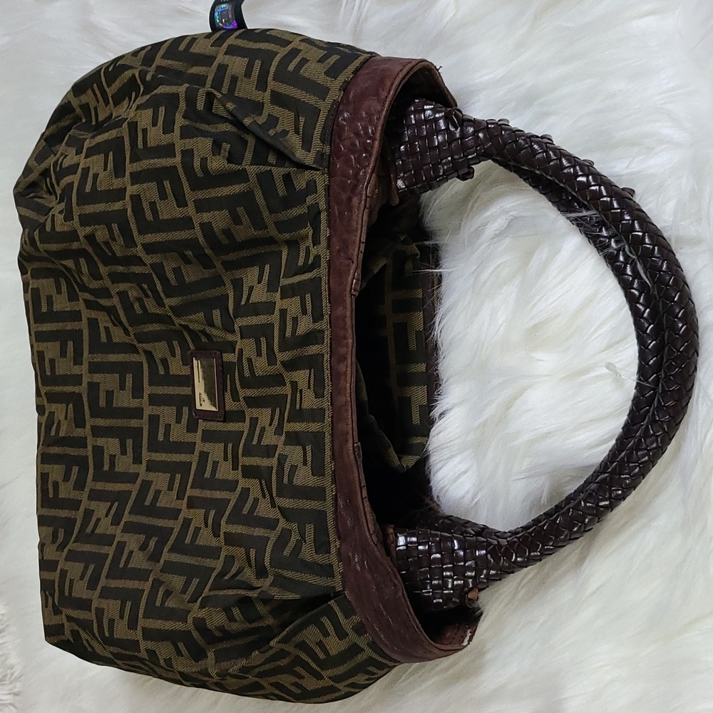 ๐ฏ Authentic Fendi Handbag ๐ - Picture 12 of 15